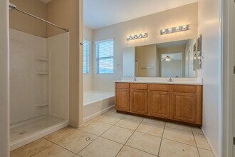 76 W Calle Gota in Sahuarita, AZ - Building Photo - Building Photo