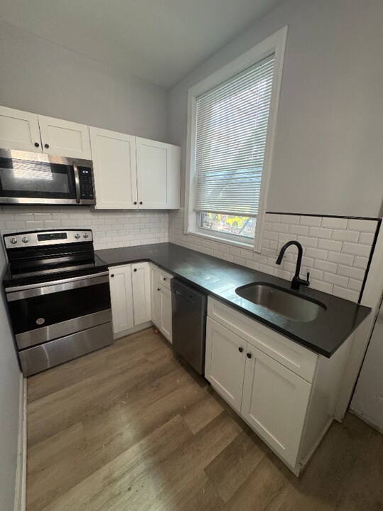 5102 Spruce St-Unit -1Fl in Philadelphia, PA - Building Photo