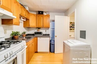 291 Elm St in Cambridge, MA - Building Photo