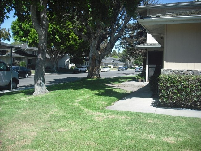property at 2646 Tiller Ave