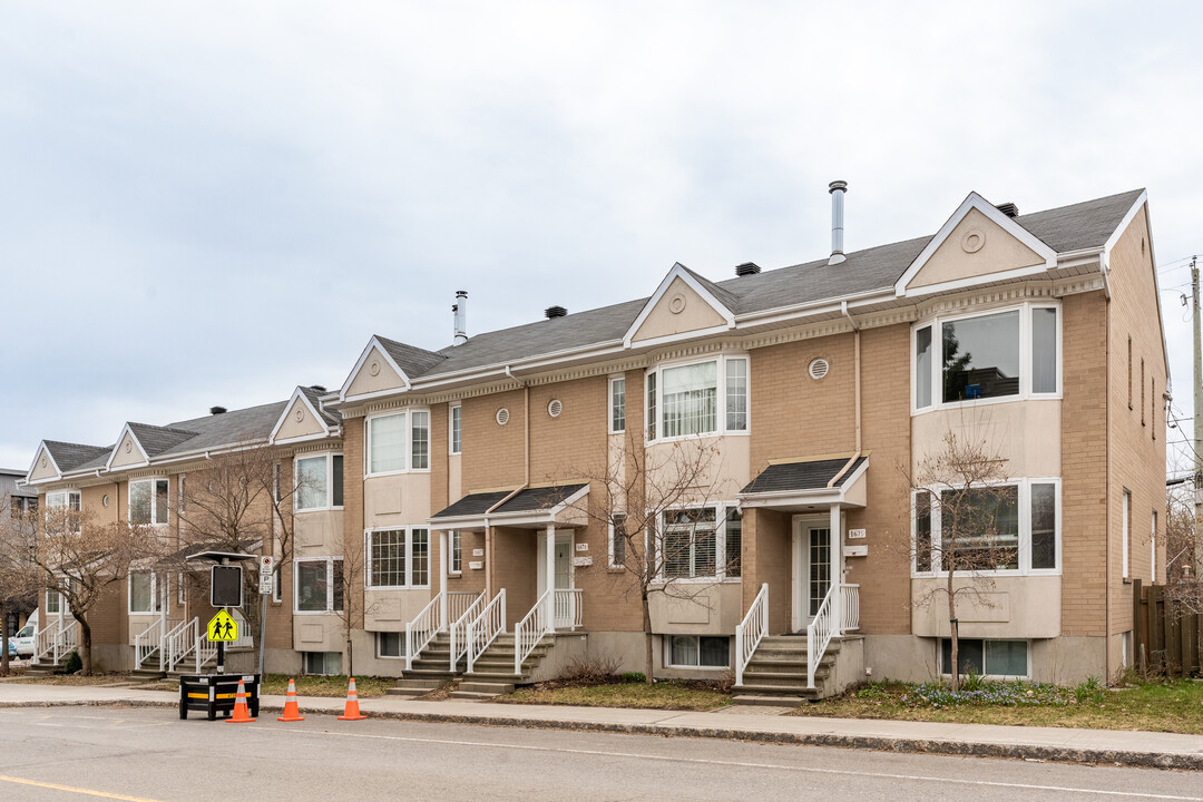 1667 Sheppard St in Québec, QC - Building Photo