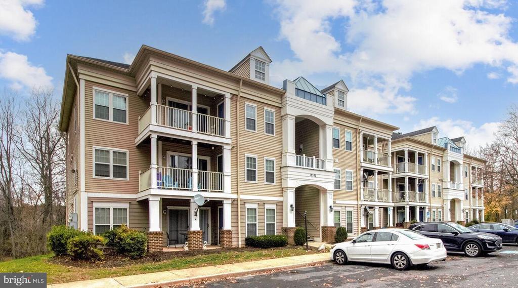 13203 Astoria Hill Ct in Germantown, MD - Building Photo