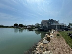 179 Prospect Ave in Guilford, CT - Foto de edificio - Building Photo