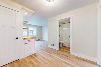 1015 12th St NW, Unit Unit 2 in Rochester, MN - Building Photo - Building Photo