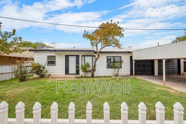 property at 216 S Ave D