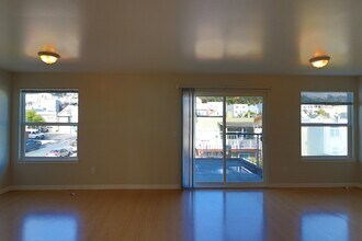 1390 Revere Ave in San Francisco, CA - Building Photo - Building Photo