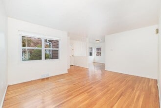 1305 Warwick Rd in Camp Hill, PA - Building Photo - Building Photo