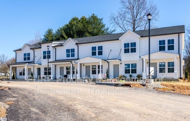 property at 600 Hadley Vlg Blvd