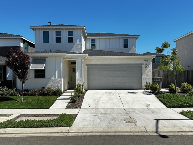 2458 Fidalgo Way