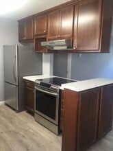 1220 Amethyst St, Unit B in Redondo Beach, CA - Foto de edificio - Building Photo