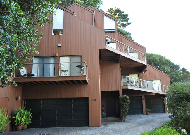 101 Edwards Ave in Sausalito, CA - Building Photo - Building Photo