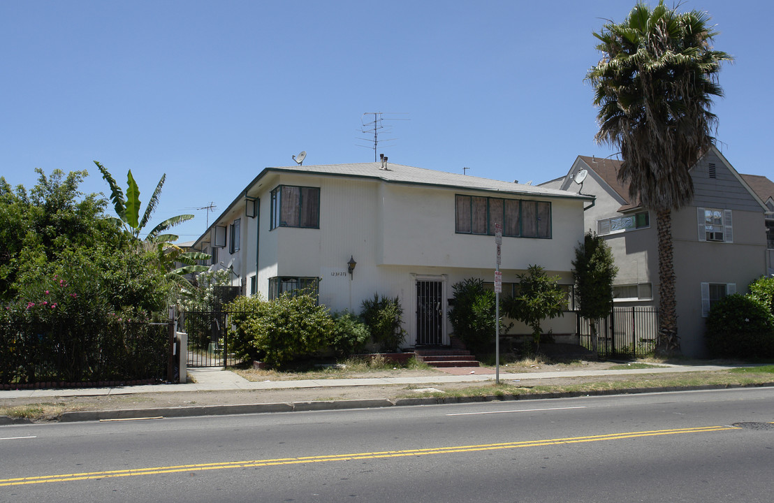 123 N Normandie Ave in Los Angeles, CA - Building Photo