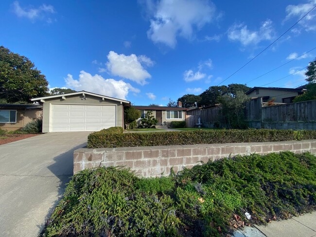 property at 1116 Isabelle Ct