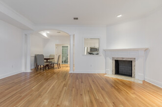 90 Marlborough St, Unit 2 in Boston, MA - Building Photo - Building Photo