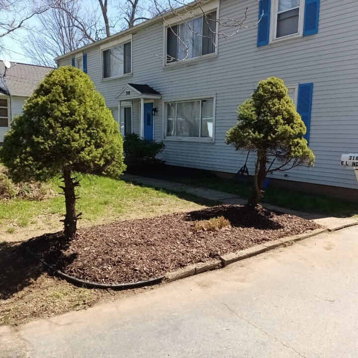 318 E Linden Ave in East Rochester, NY - Building Photo