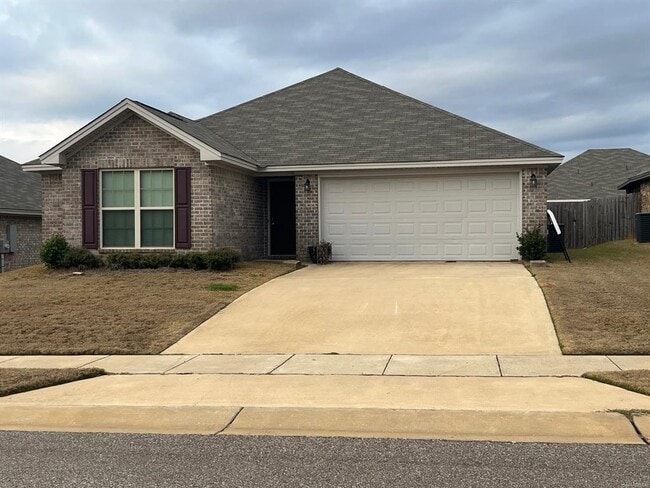 1014 Dawson's Ml Blvd in Prattville, AL - Building Photo - Building Photo