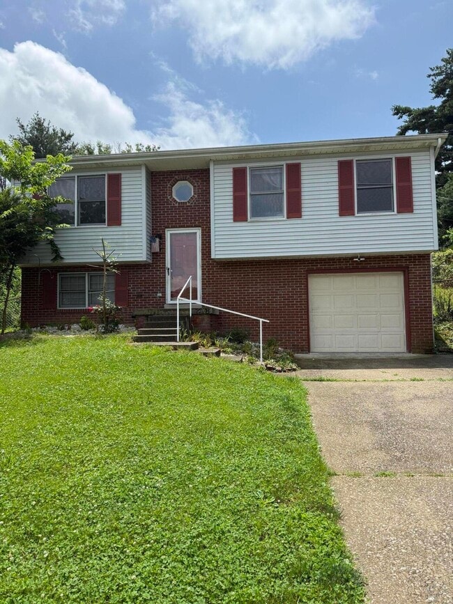 478 Grayson Lake Dr