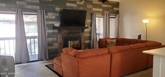 2777 A Sports Village Loop in Pinetop, AZ - Building Photo