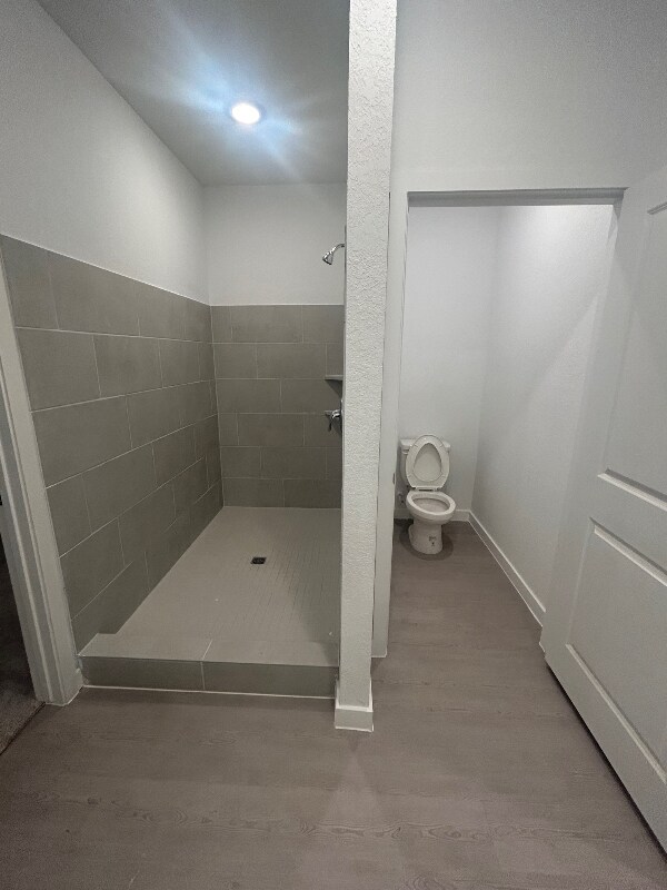 1414 Caceres Spur, Unit 1 in San Antonio, TX - Foto de edificio - Building Photo