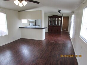 110 Cherylton Dr in Red Rock, TX - Building Photo - Building Photo