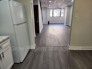 1338 S 9th St in Philadelphia, PA - Building Photo - Building Photo