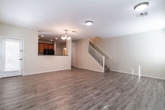 1751 S Chatsworth in Mesa, AZ - Building Photo - Building Photo