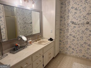 2091 Emerald Dr in Loganville, GA - Building Photo - Building Photo