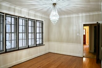 9221 S Bishop St in Chicago, IL - Foto de edificio - Building Photo