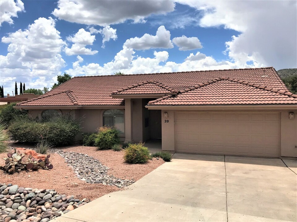 20 Maverick Trail in Sedona, AZ - Building Photo