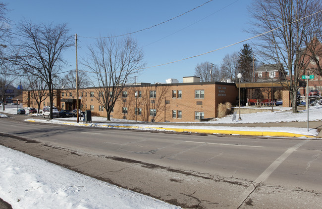 Evan Owen Memorial Apartments in Berwick, PA - Foto de edificio - Building Photo