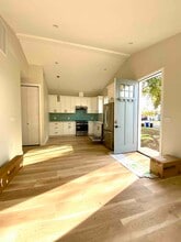 7780 Inverness Dr in Newark, CA - Foto de edificio - Building Photo