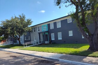 Spanish Bay Apartments in Corpus Christi, TX - Building Photo - Building Photo