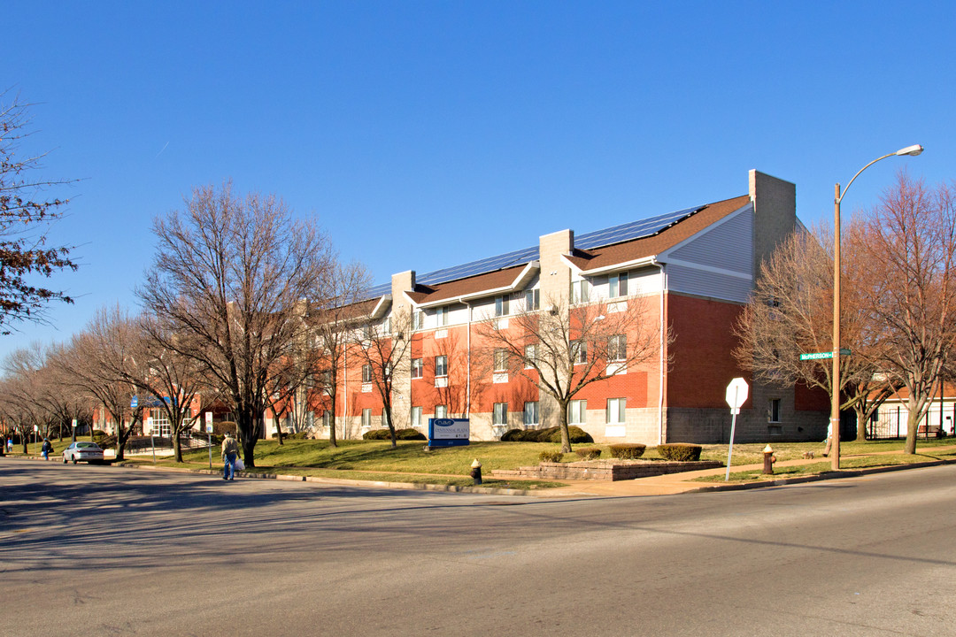 Centennial Plaza in St. Louis, MO - Building Photo