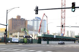 Windsor North + Vine in Chicago, IL - Building Photo
