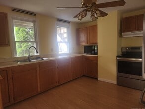 25 Penobscot St in Norwich, CT - Building Photo - Building Photo