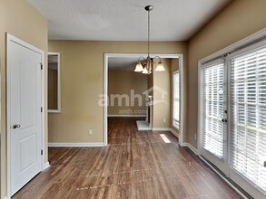 3083 Newtons Crest Cir in Snellville, GA - Building Photo - Building Photo