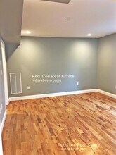 31 Bacon St in Watertown, MA - Building Photo - Building Photo