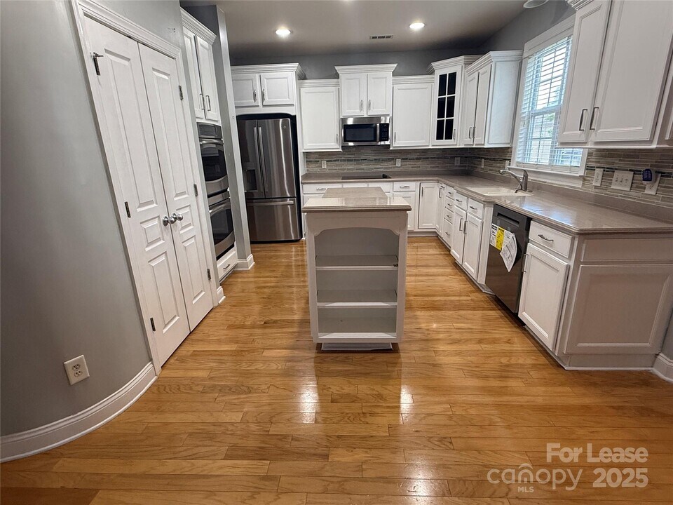296 Trillium St NW in Concord, NC - Building Photo