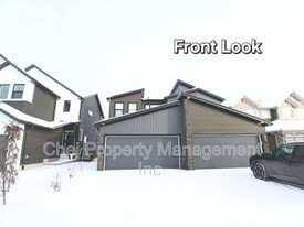 807 Rowan Cl SW in Edmonton, AB - Building Photo