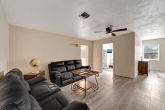 22001 Felton Ave in Port Charlotte, FL - Building Photo - Building Photo