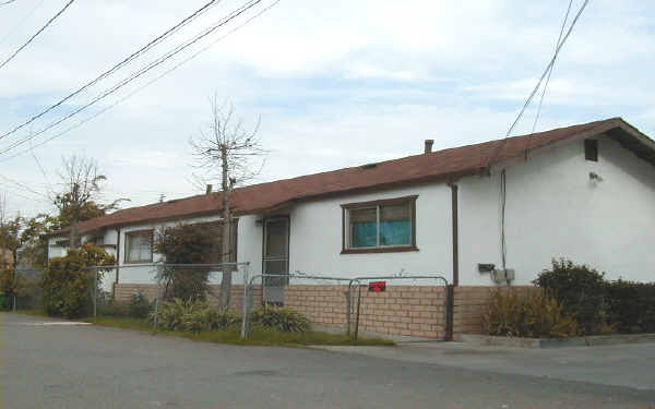 26738 Clarkford St in Hayward, CA - Foto de edificio - Building Photo