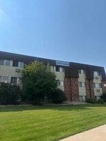 Foxhill in Casper, WY - Building Photo