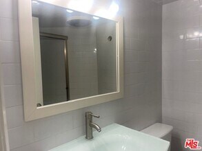 22041 Pacific Coast Hwy in Malibu, CA - Building Photo - Building Photo