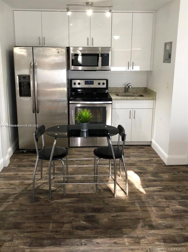 2344 W Flagler St in Miami, FL - Building Photo - Building Photo