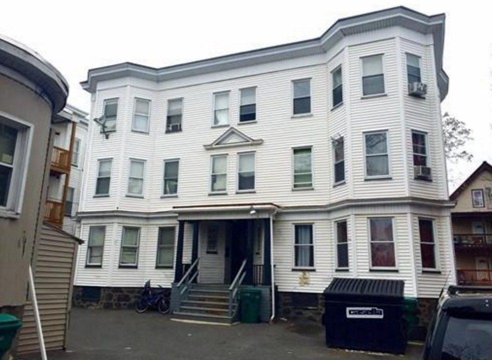 190 Washington St in Lynn, MA - Building Photo