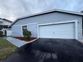 3524 NW 73rd Way in Coral Springs, FL - Building Photo