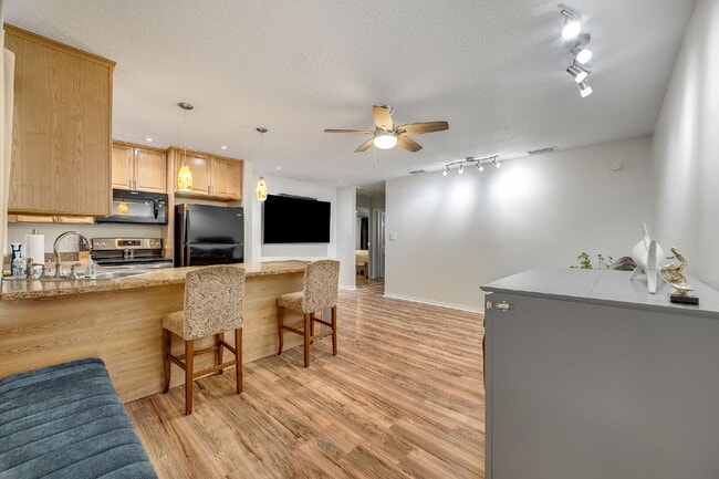 5600 N Banana River Blvd in Cocoa Beach, FL - Building Photo - Building Photo