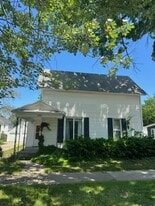 109 E. 15th Street in Holland, MI - Building Photo