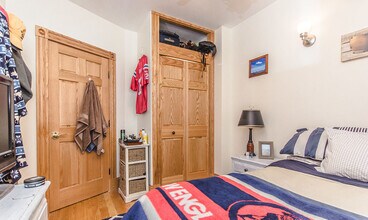 145 Charles St, Unit 1 in Boston, MA - Foto de edificio - Building Photo