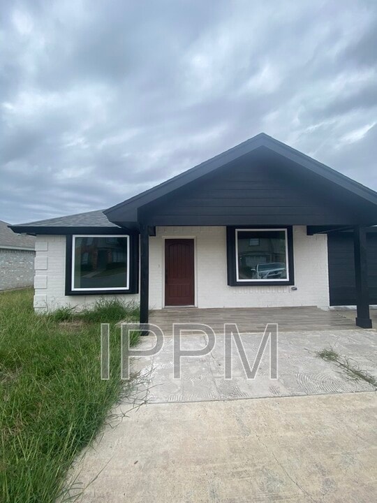 1710 Haverford Blvd in Harlingen, TX - Building Photo